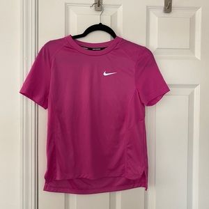 Nike running top